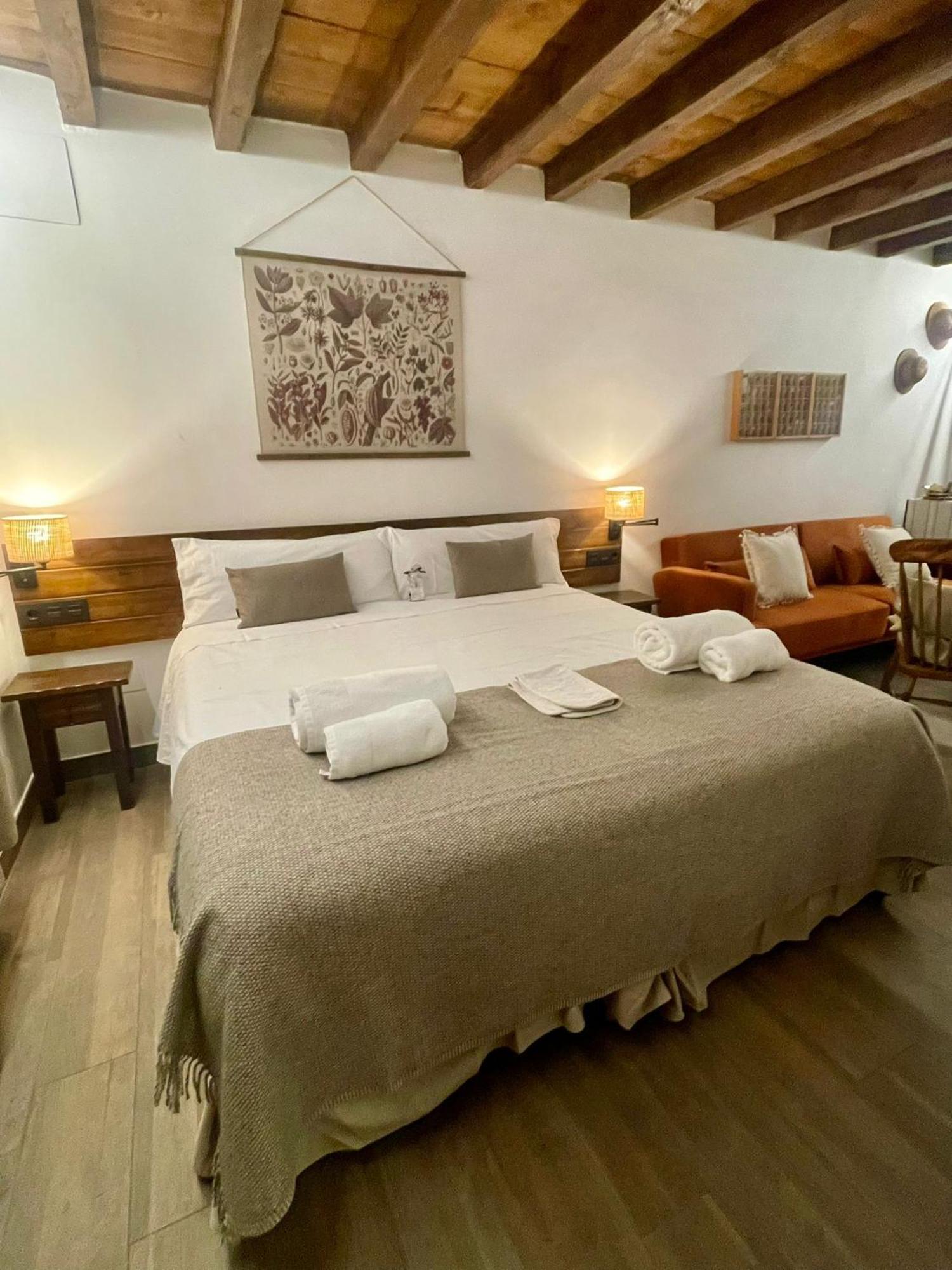 La Casa Del Cantero Pinilla del Valle Buitenkant foto