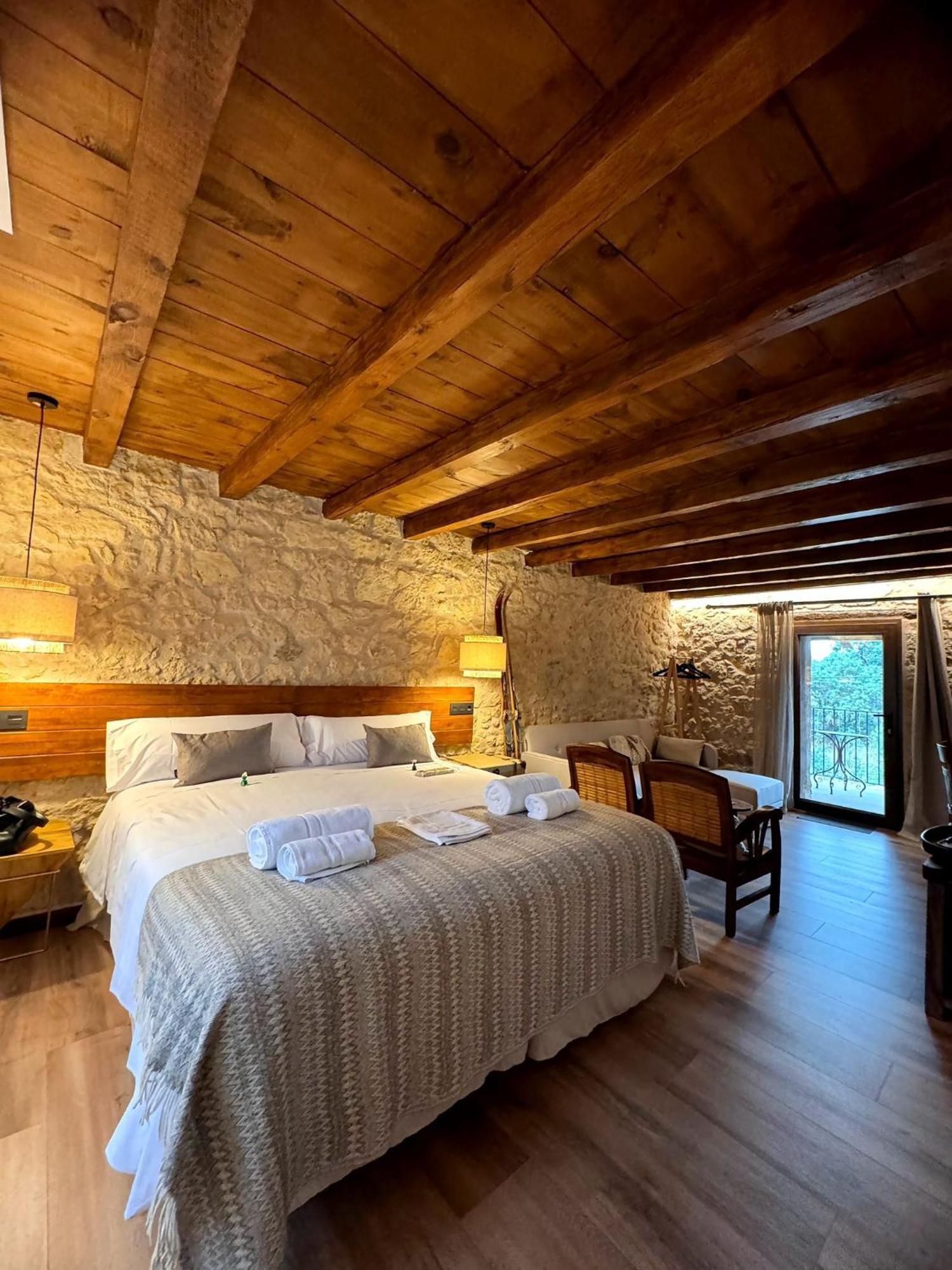 La Casa Del Cantero Pinilla del Valle Buitenkant foto