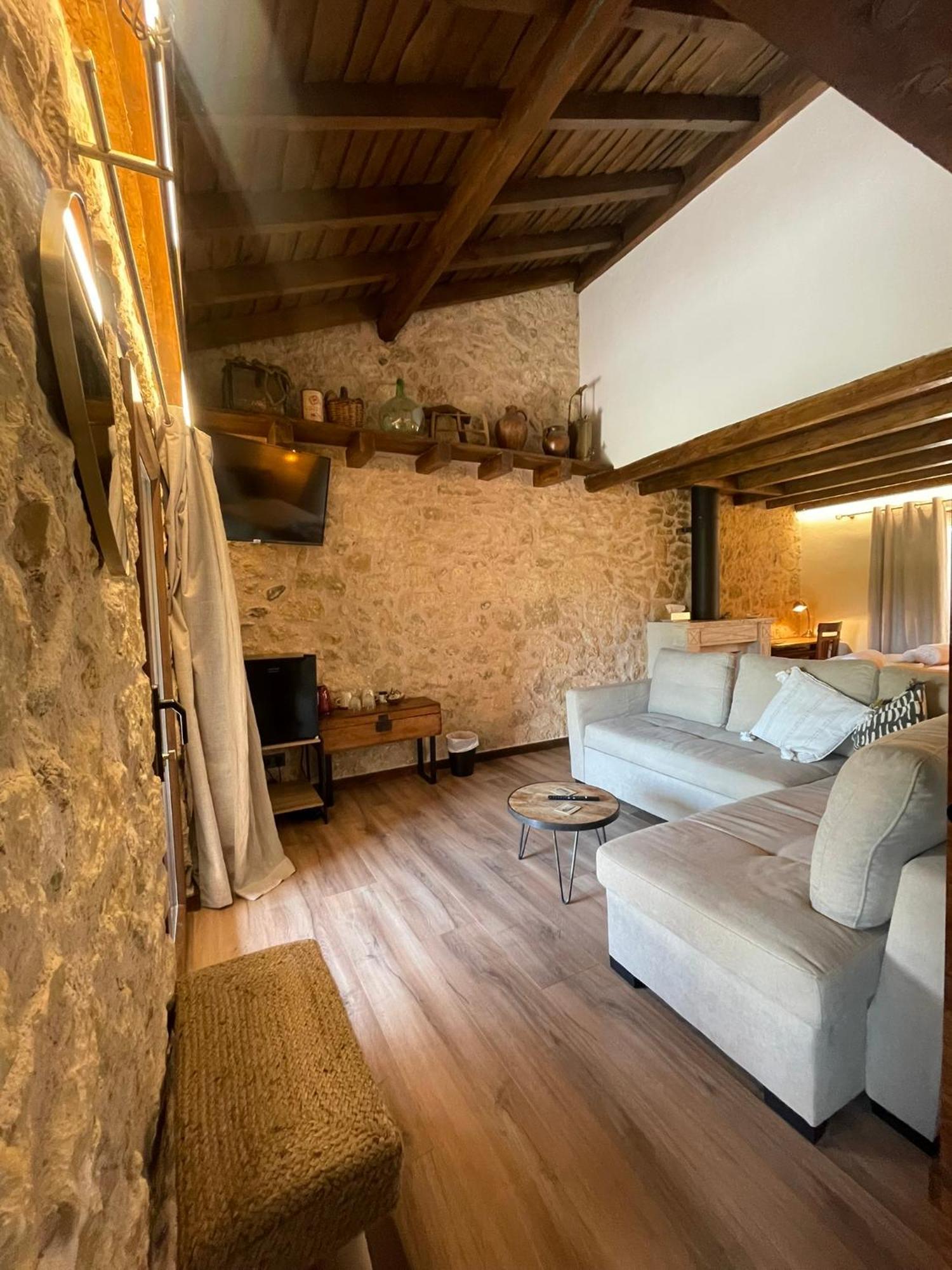 La Casa Del Cantero Pinilla del Valle Buitenkant foto